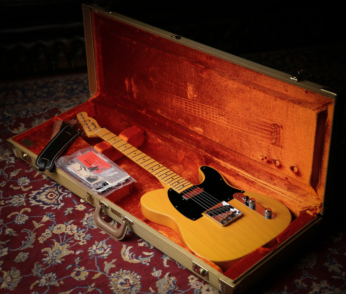 Fender USA Vintage 52&#39; Reissue Hot Rod Telecaster Butterscotch Blonde