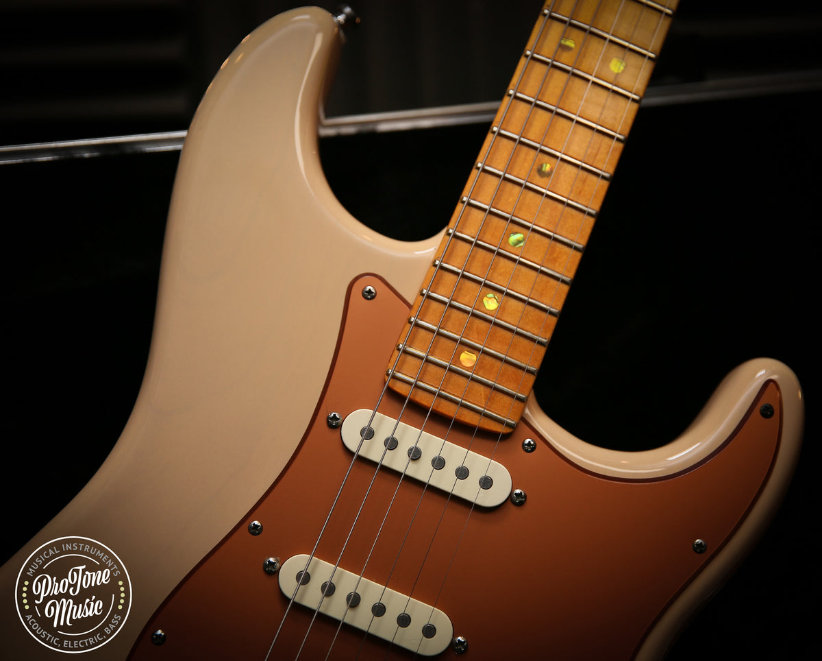 2009 Fender American Deluxe Stratocaster S1 Honey Blonde