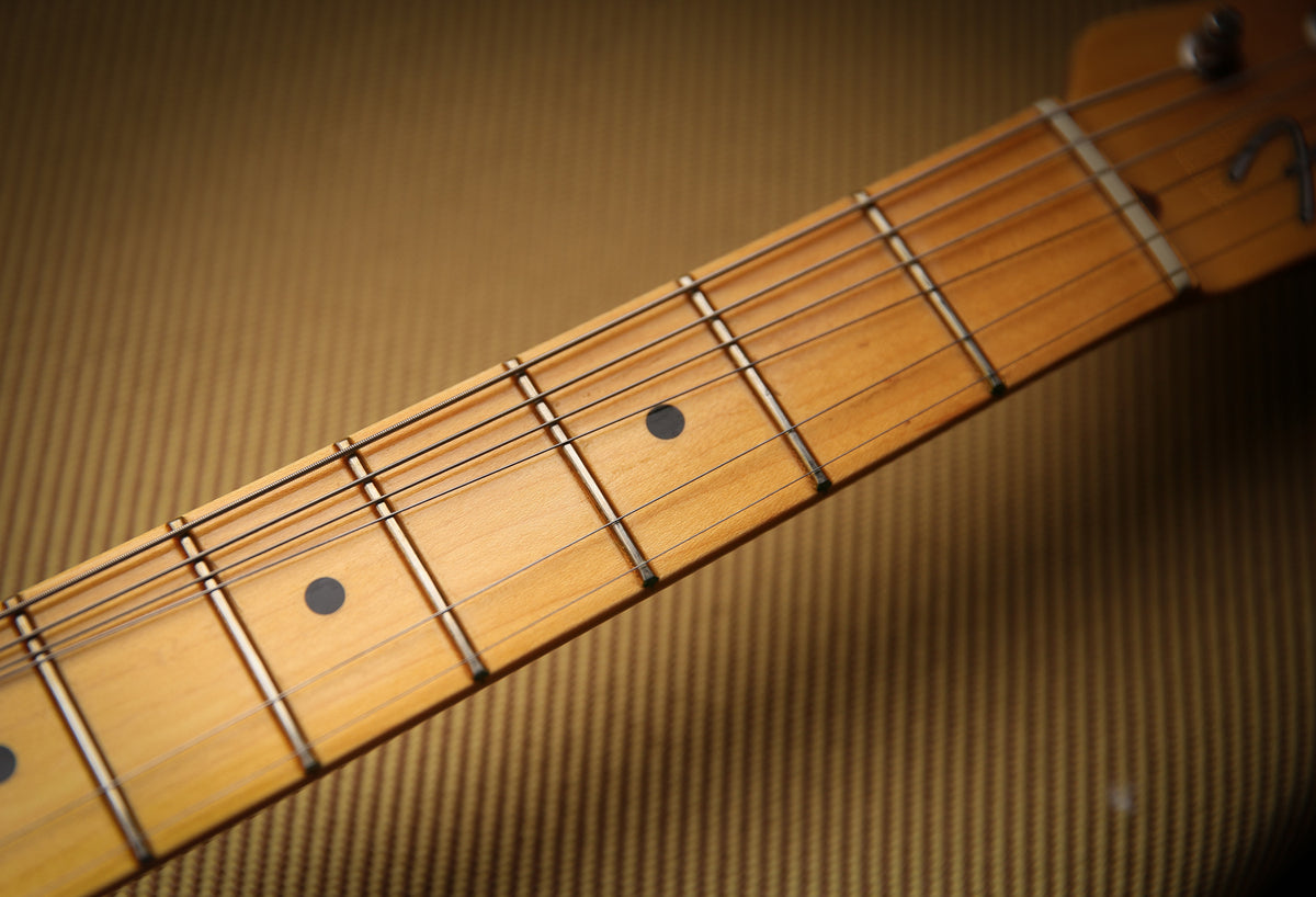 Fender USA Vintage 52&#39; Reissue Hot Rod Telecaster Butterscotch Blonde
