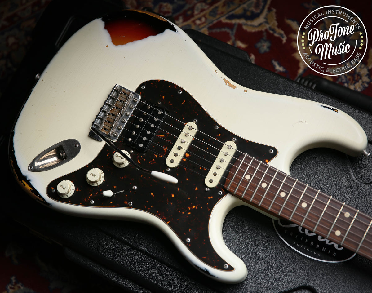 Xotic California Classic XSC-2 HSS Heavy Relic White Over Sunburst - ProTone Music