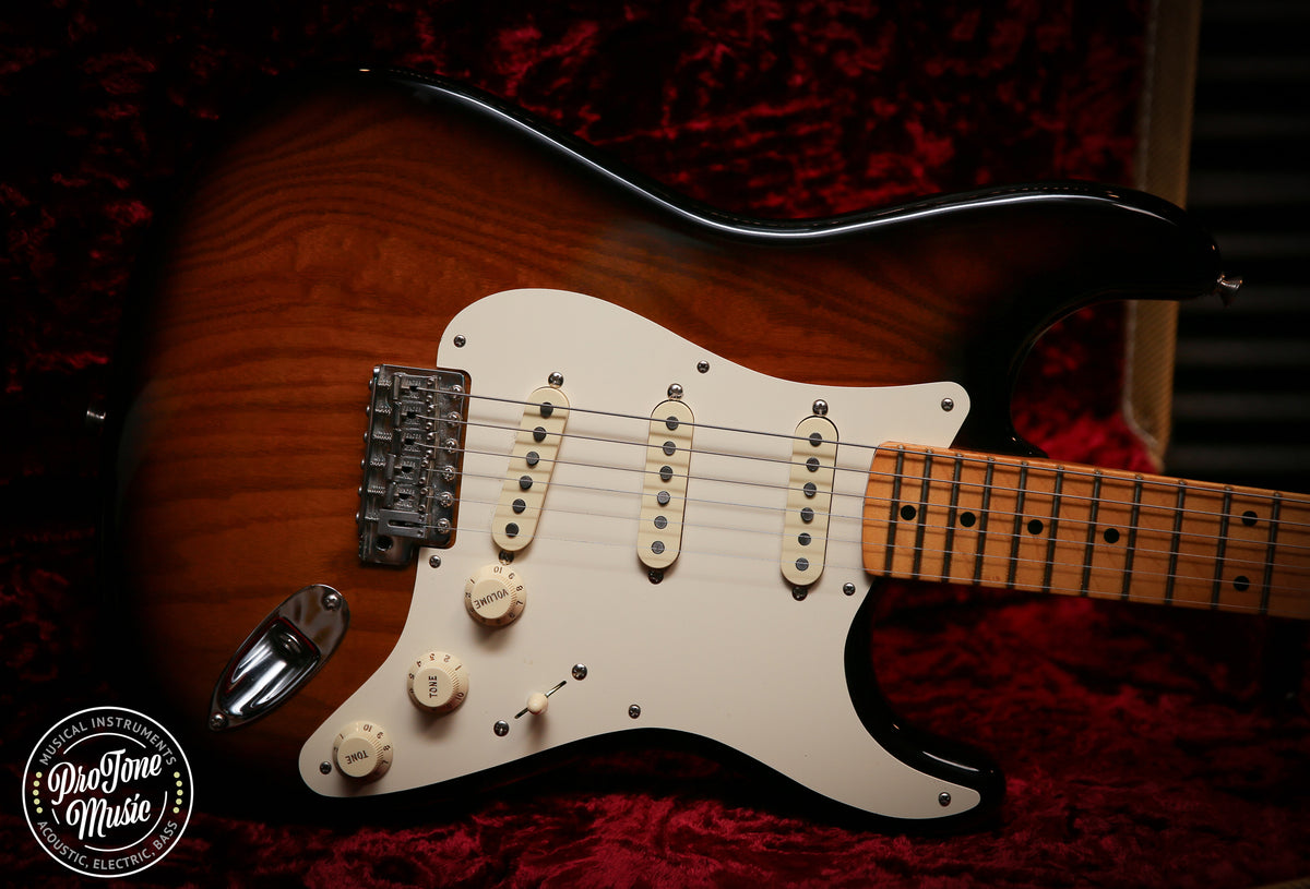 Fender USA Eric Johnson 1954 Virginia Stratocaster Two Tone Sunburst