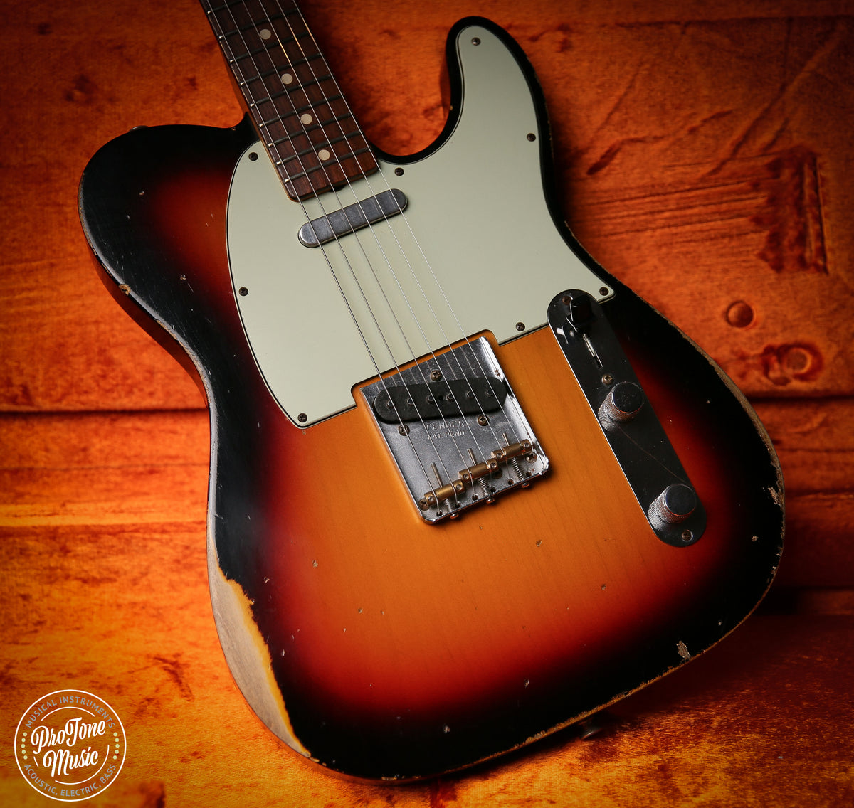 Fender Custom Shop 63' Heavy Relic Telecaster 3 Tone Sunburst