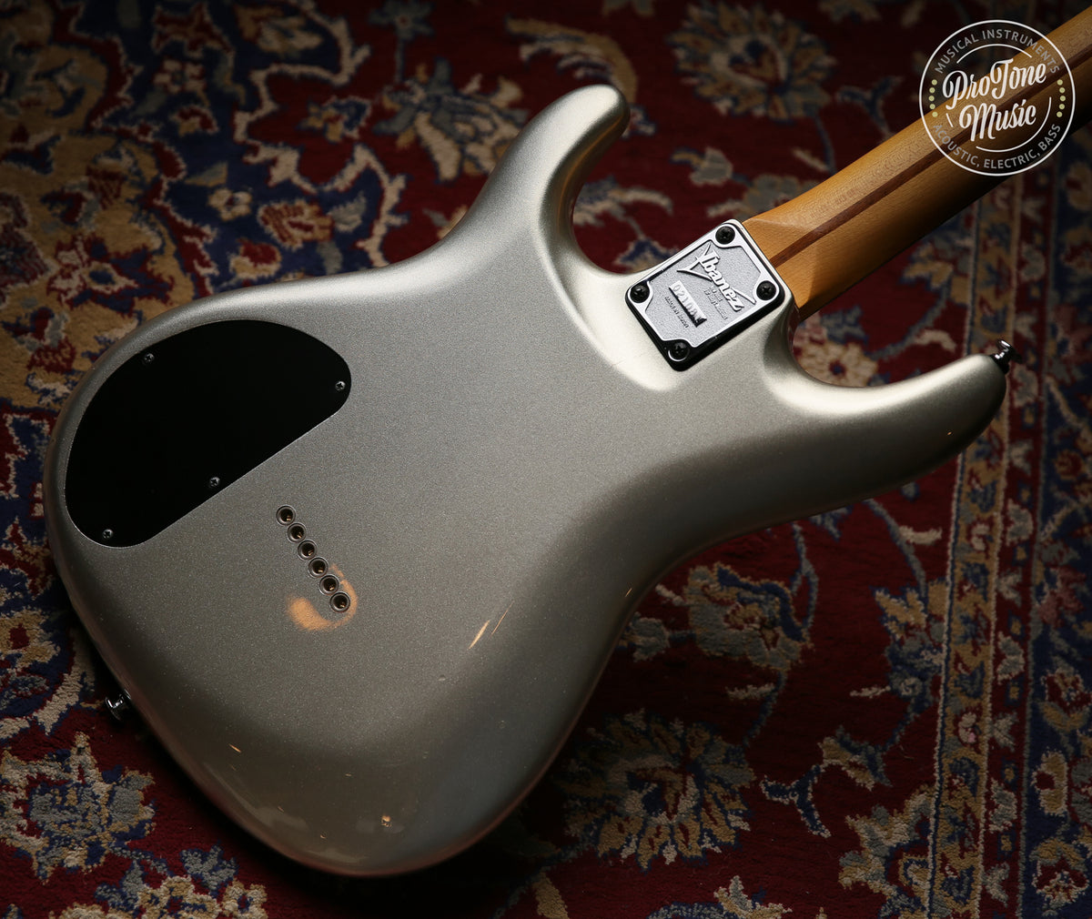Ibanez JS1600 Joe Satriani Signature Model Premium Silver