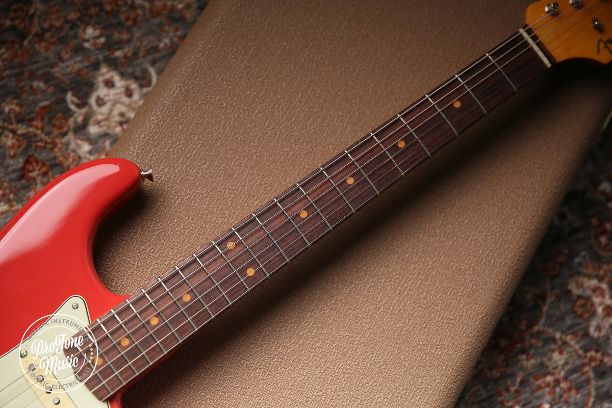 Fender American Vintage II 1961 Stratocaster Fiesta Red