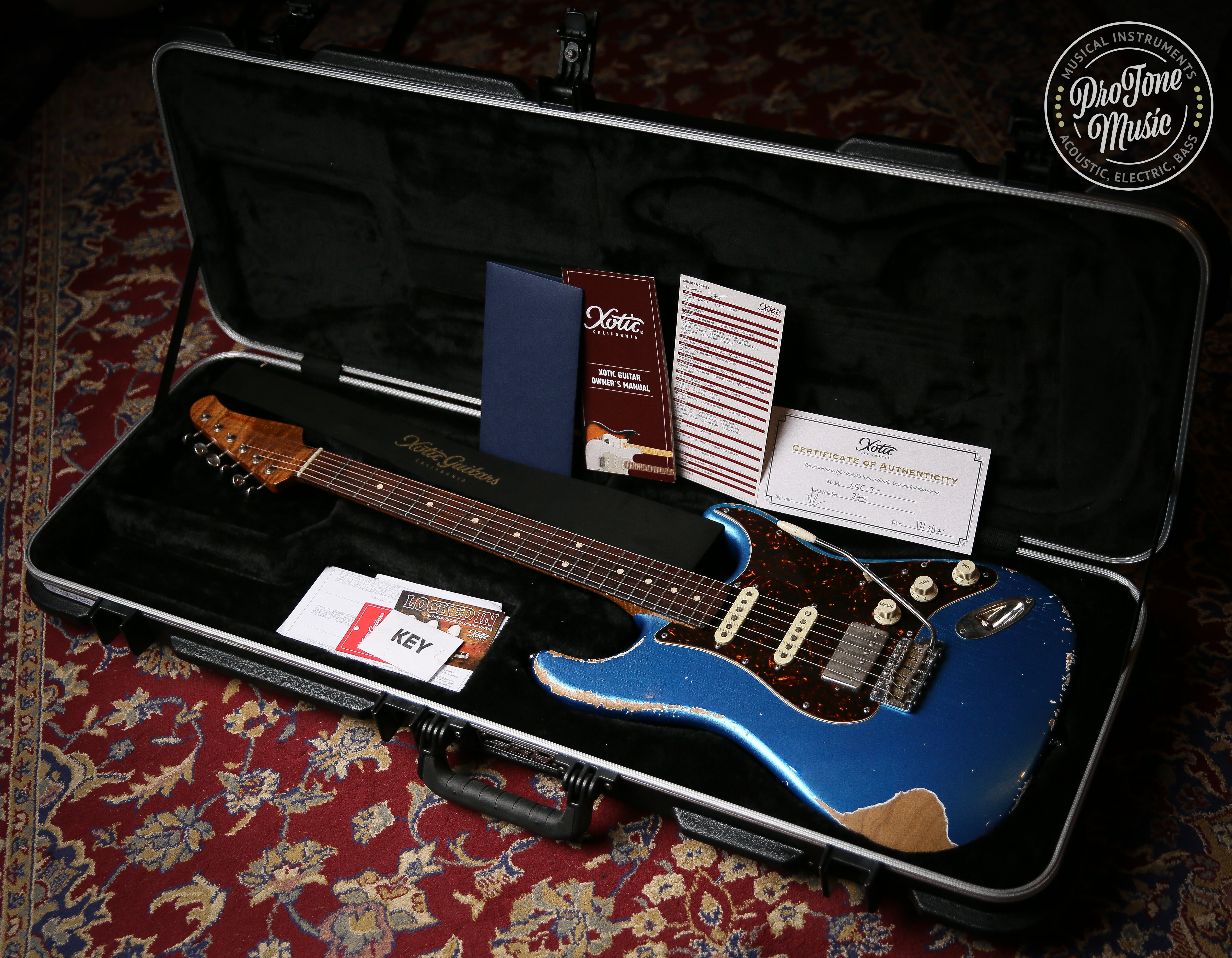 ギター xotic xsc-2 Mercedes Blue Xotic XSC-2 California Classic Electric Guitar - Sonic Blue