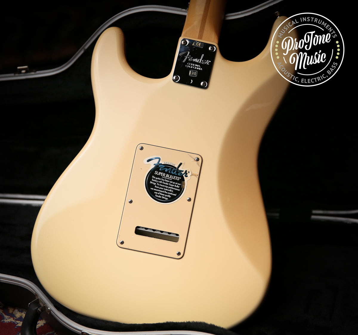 2005 Fender American Standard Stratocaster &amp; Fender Case