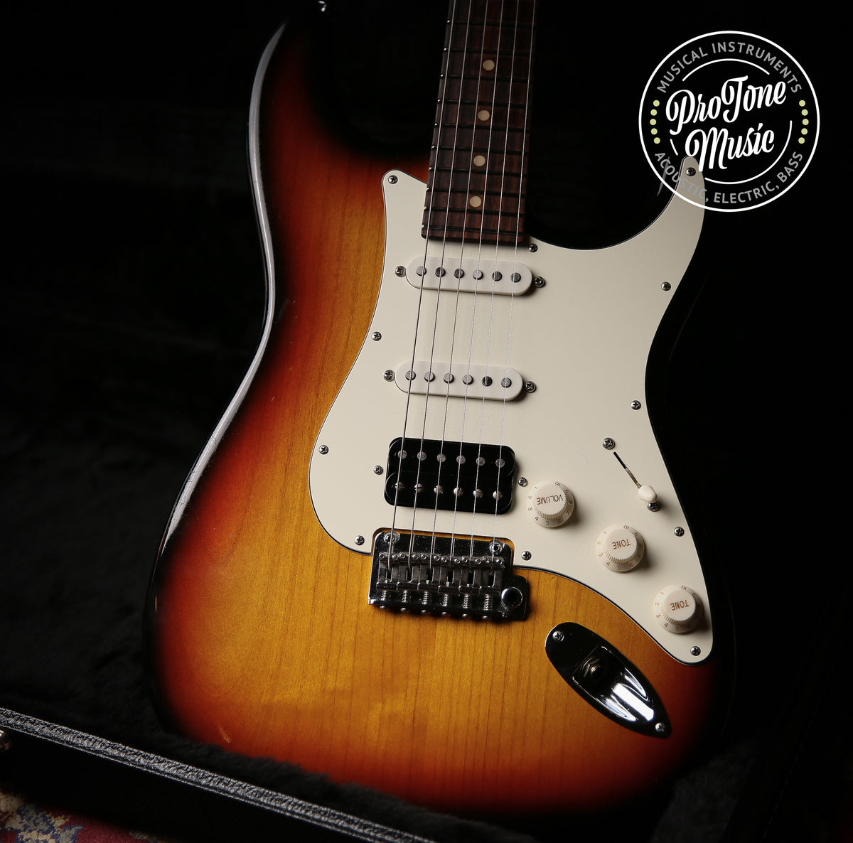 Suhr Classic S Antique 3 Tone Sunburst