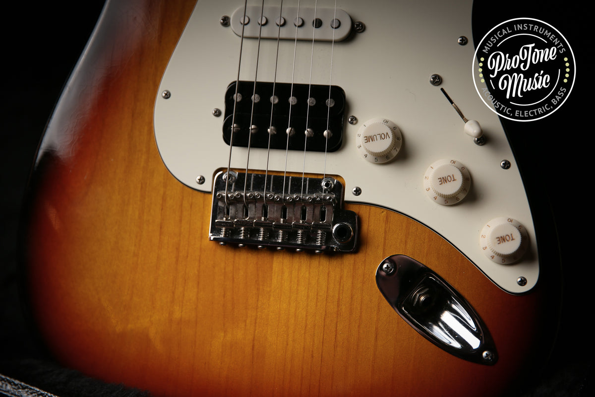 Suhr Classic S Antique 3 Tone Sunburst