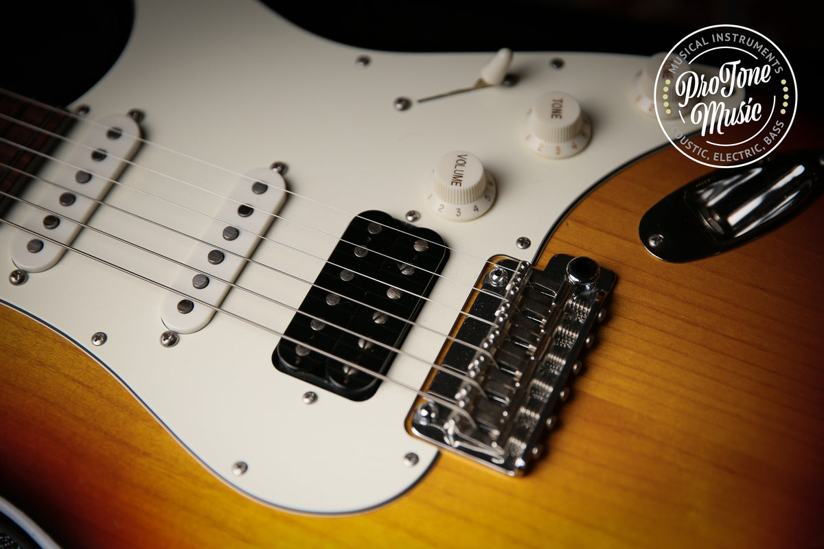 Suhr Classic S Antique 3 Tone Sunburst