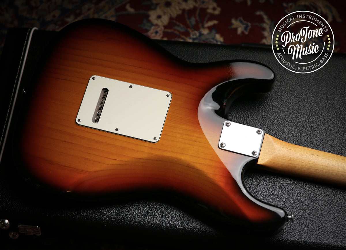 Suhr Classic S Antique 3 Tone Sunburst
