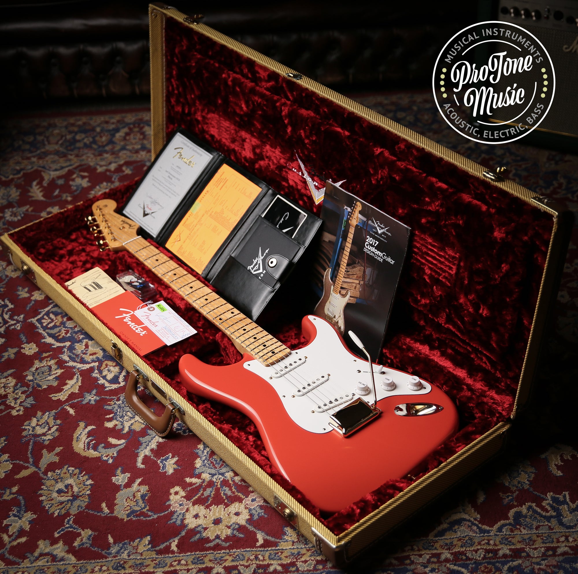 ギター fender custom shop 56 strato caster NOS Fender Custom Shop '56 NOS Stratocaster 2006 White Blonde