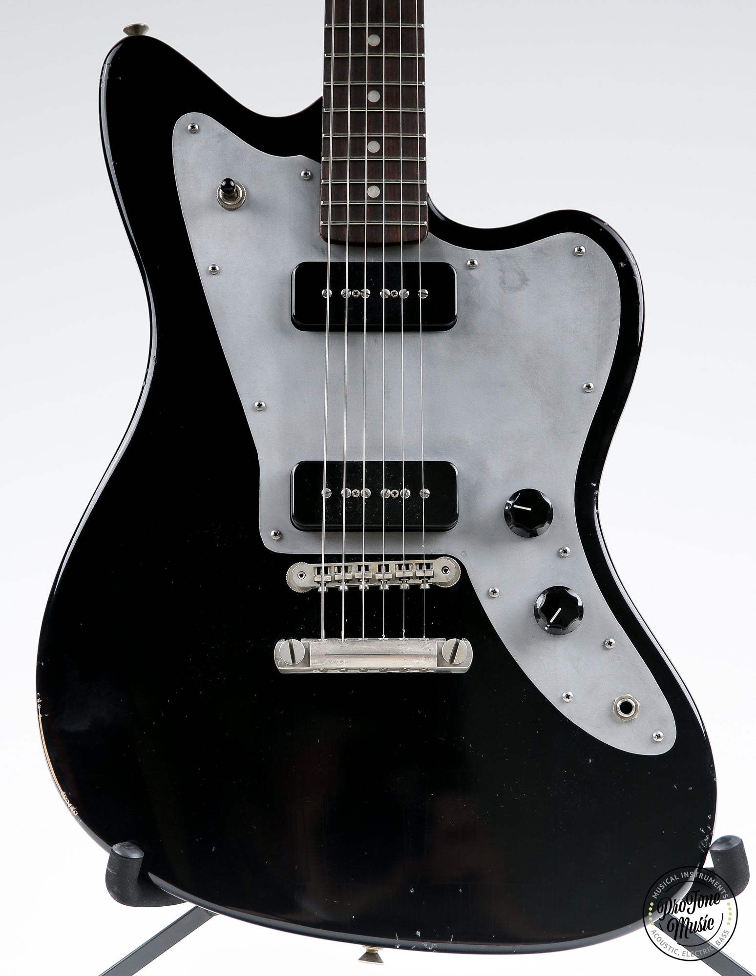 Fano Standard JM6/HB Bull Black Distressed – Chicago Music