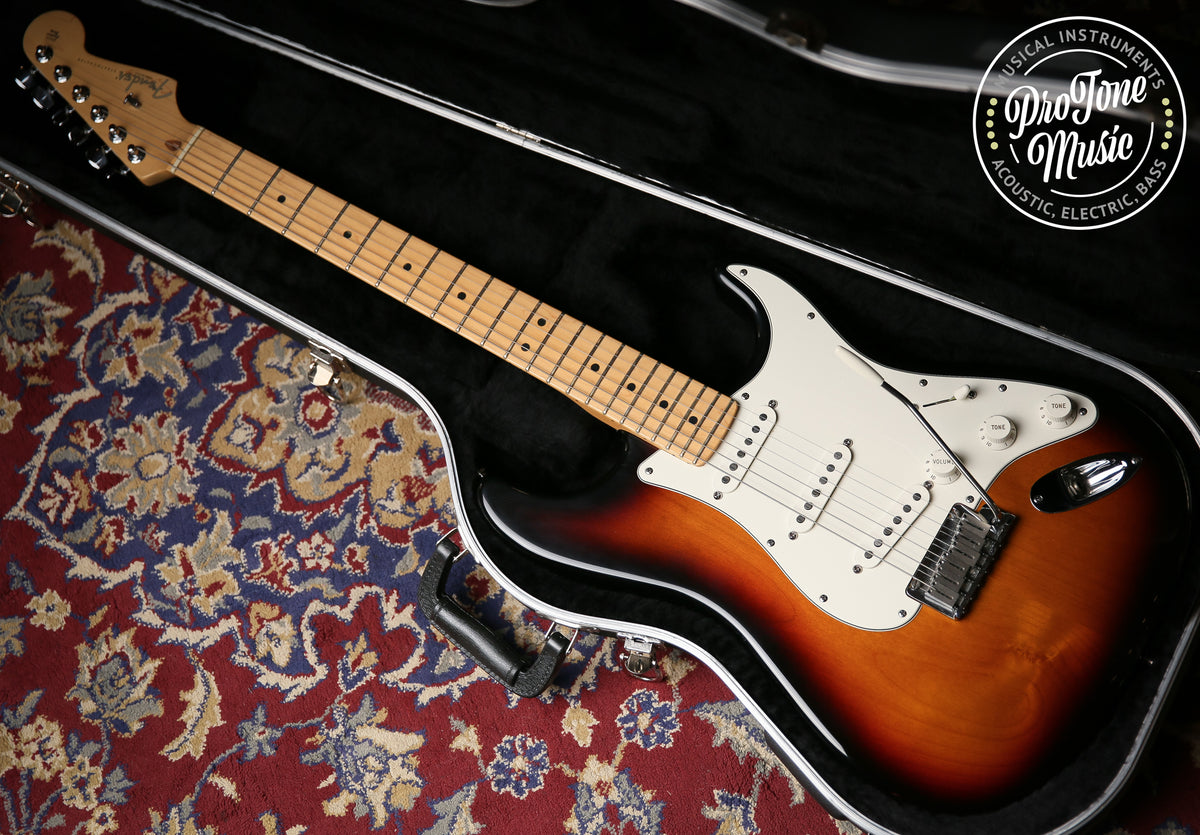 2001 Fender American Standard Stratocaster 3 Tone Sunburst