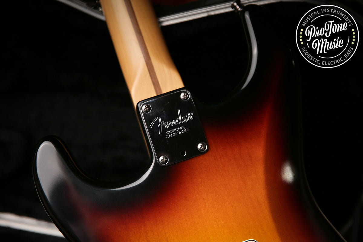 2001 Fender American Standard Stratocaster 3 Tone Sunburst