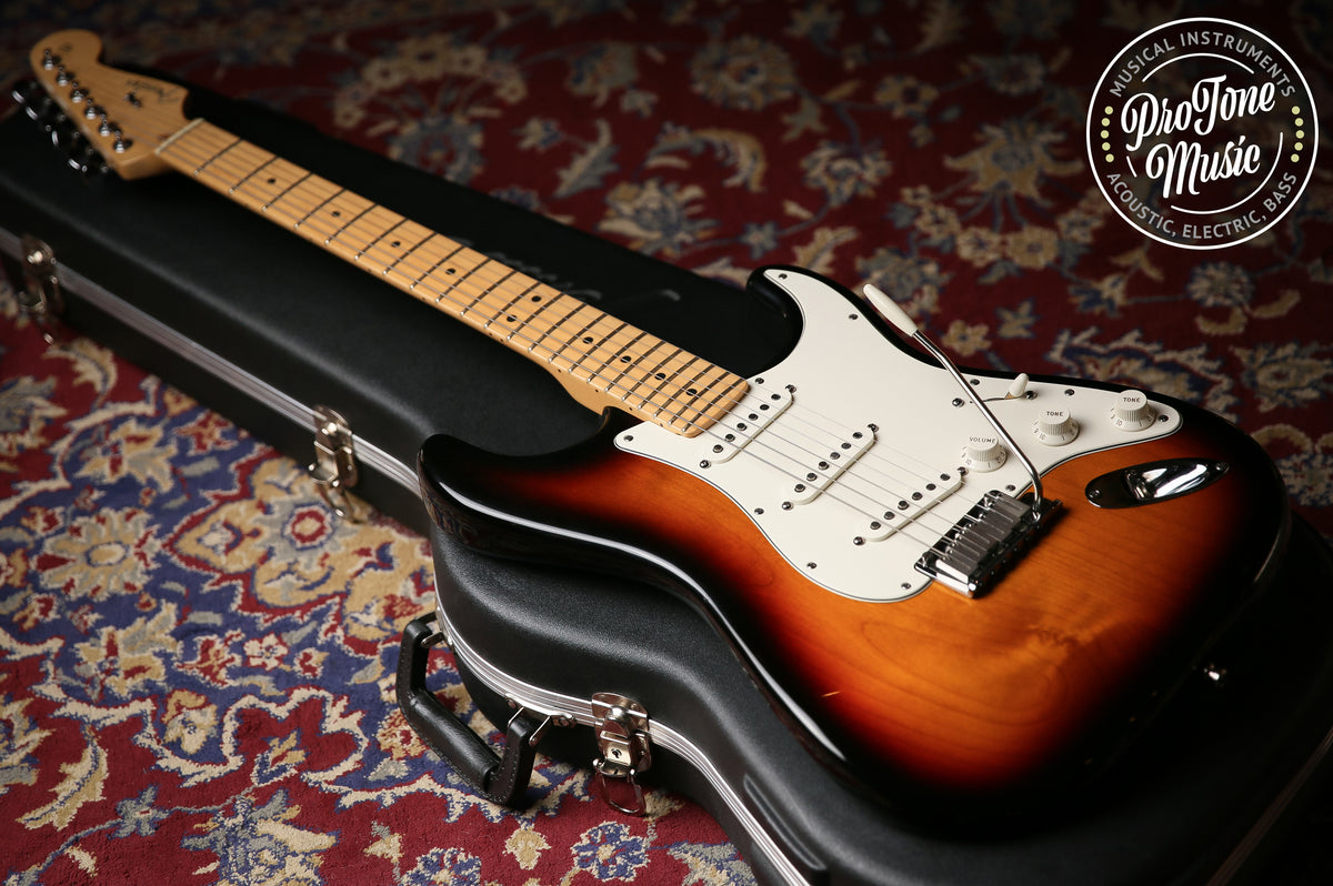 2001 Fender American Standard Stratocaster 3 Tone Sunburst