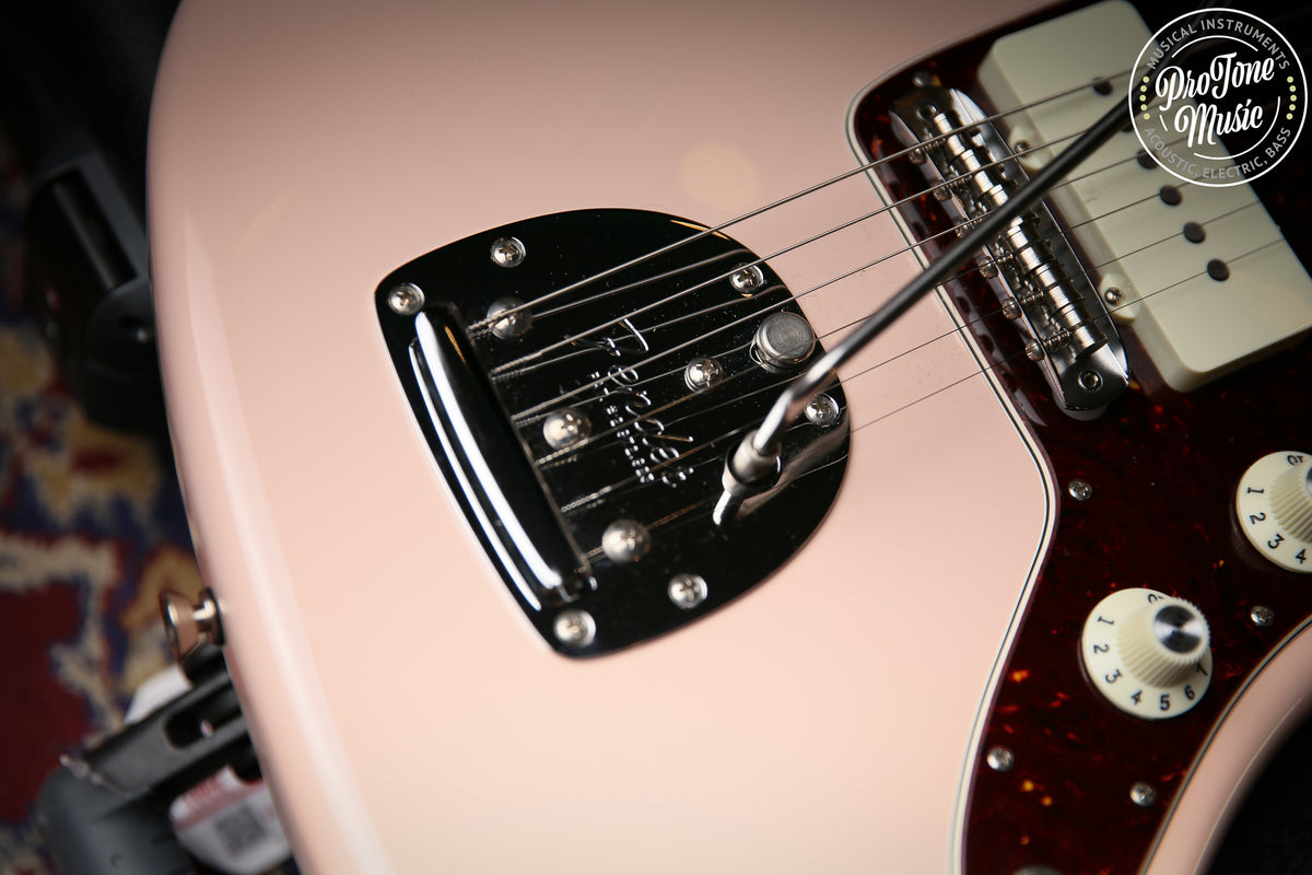 Fender Limited Edition American Professional Jazzmaster Rosewood Neck Shell Pink