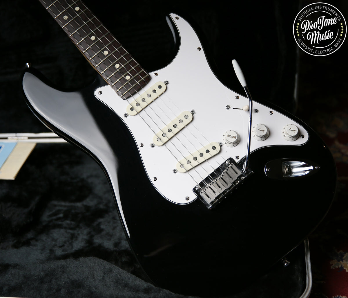 1984-88 Fender USA Stratocaster Black & Original Case & Tags