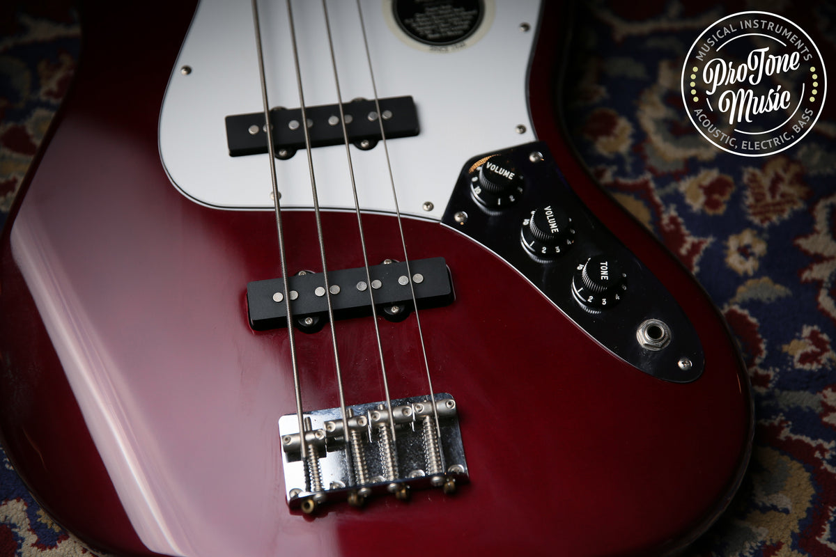 1998 Fender Mexican 4 String Jazz Bass Burgundy &amp; Hard Case