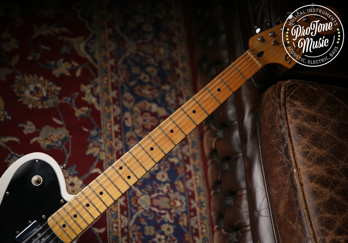 Squier Vintage Modified Telecaster Deluxe White