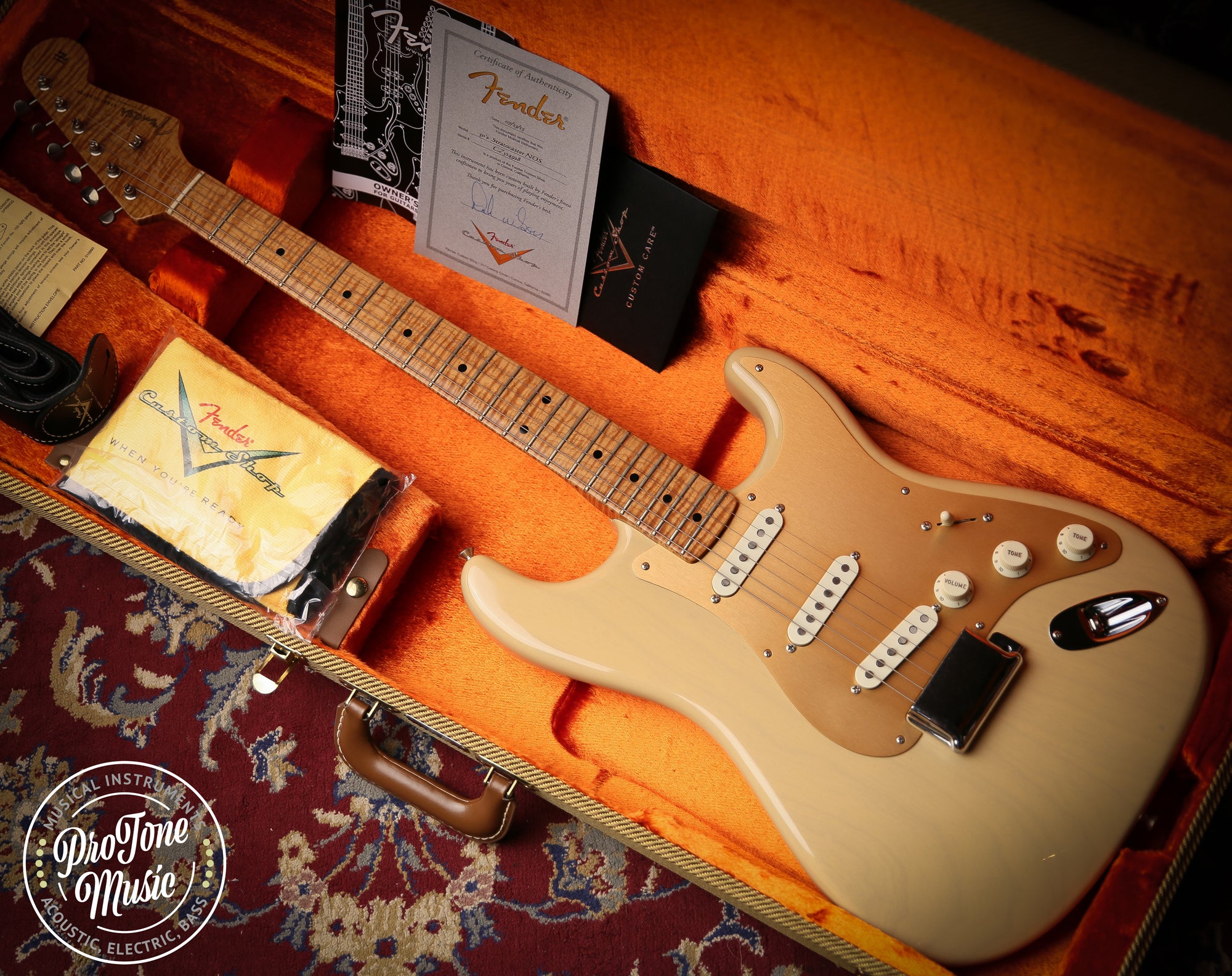 2015 Fender USA Custom Shop Masterbuilt Dale Wilson 50s Stratocaster NOS Honey Blonde - ProTone Music
