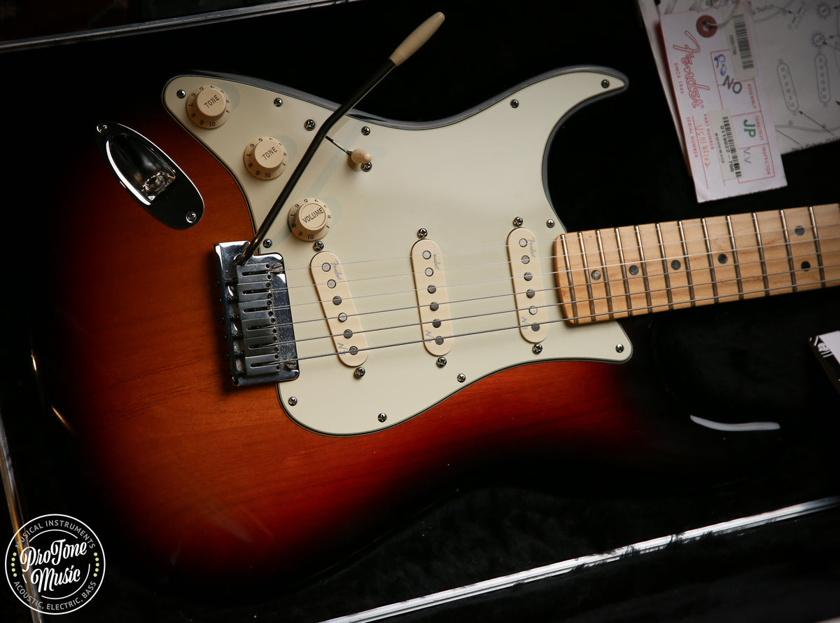 2011 Fender American Deluxe Stratocaster Left Handed 3 Colour Sunburst
