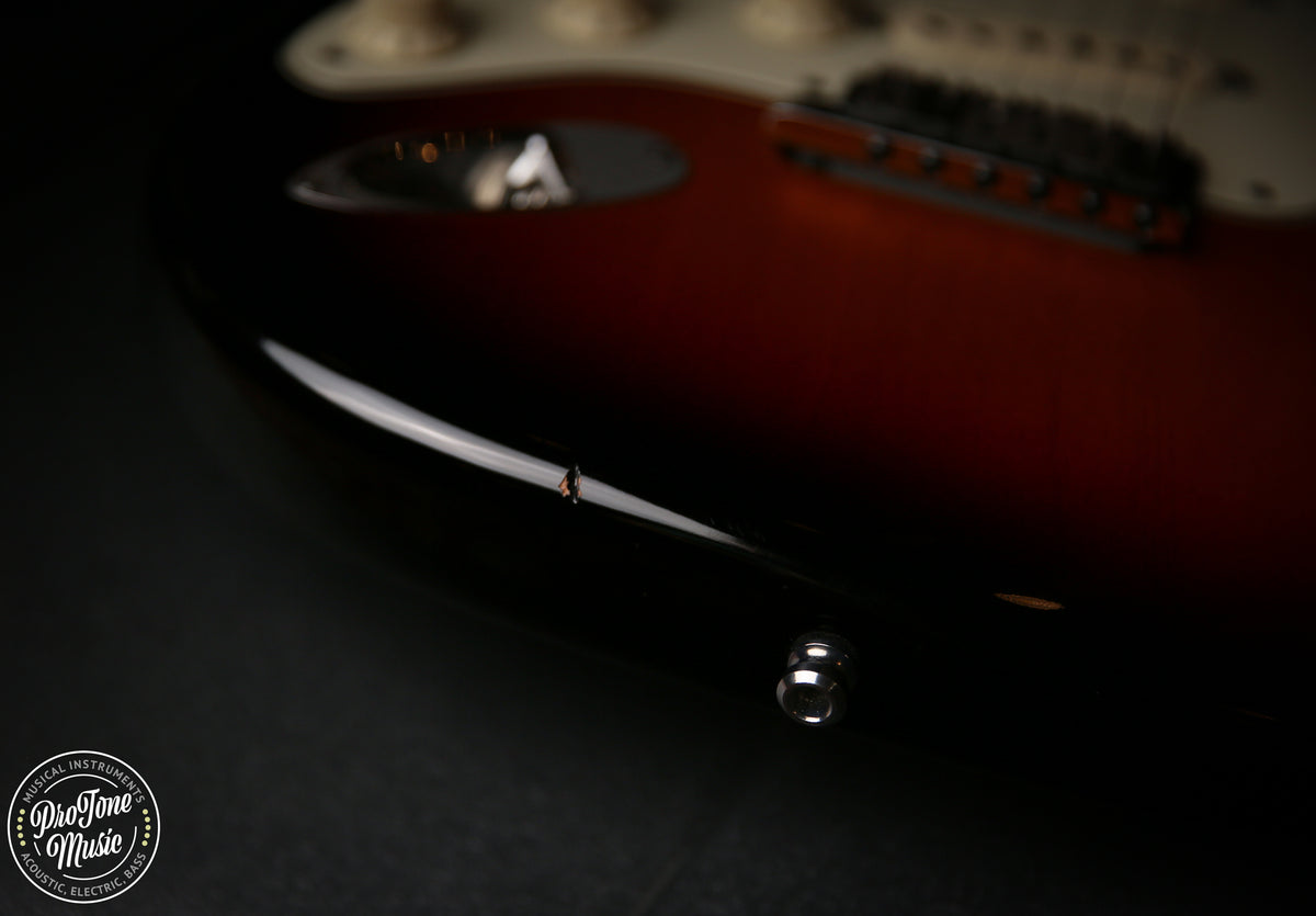 2011 Fender American Deluxe Stratocaster Left Handed 3 Colour Sunburst