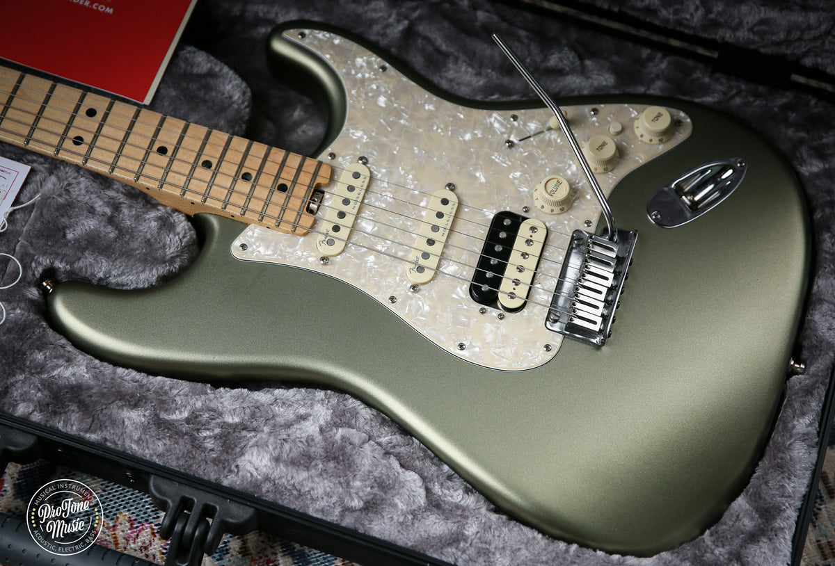 2018 Fender American Elite Stratocaster Satin Jade Pearl