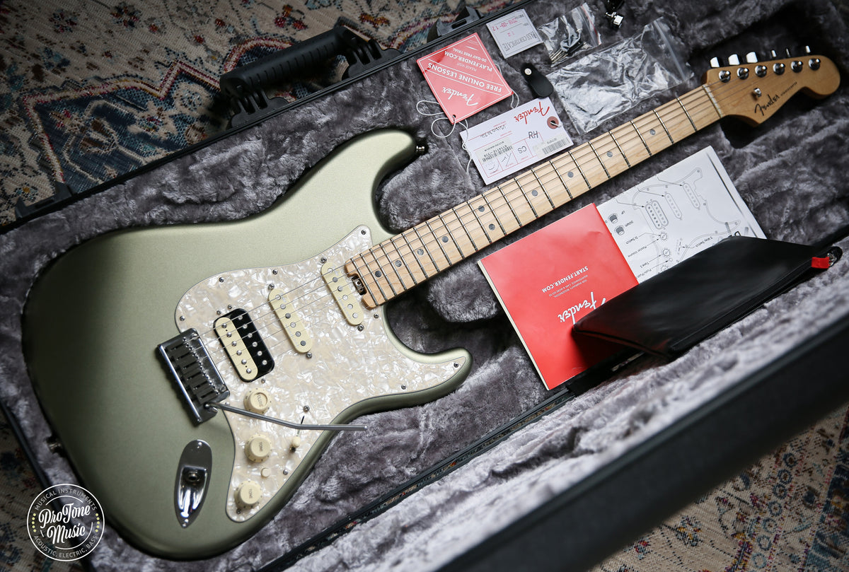 2018 Fender American Elite Stratocaster Satin Jade Pearl