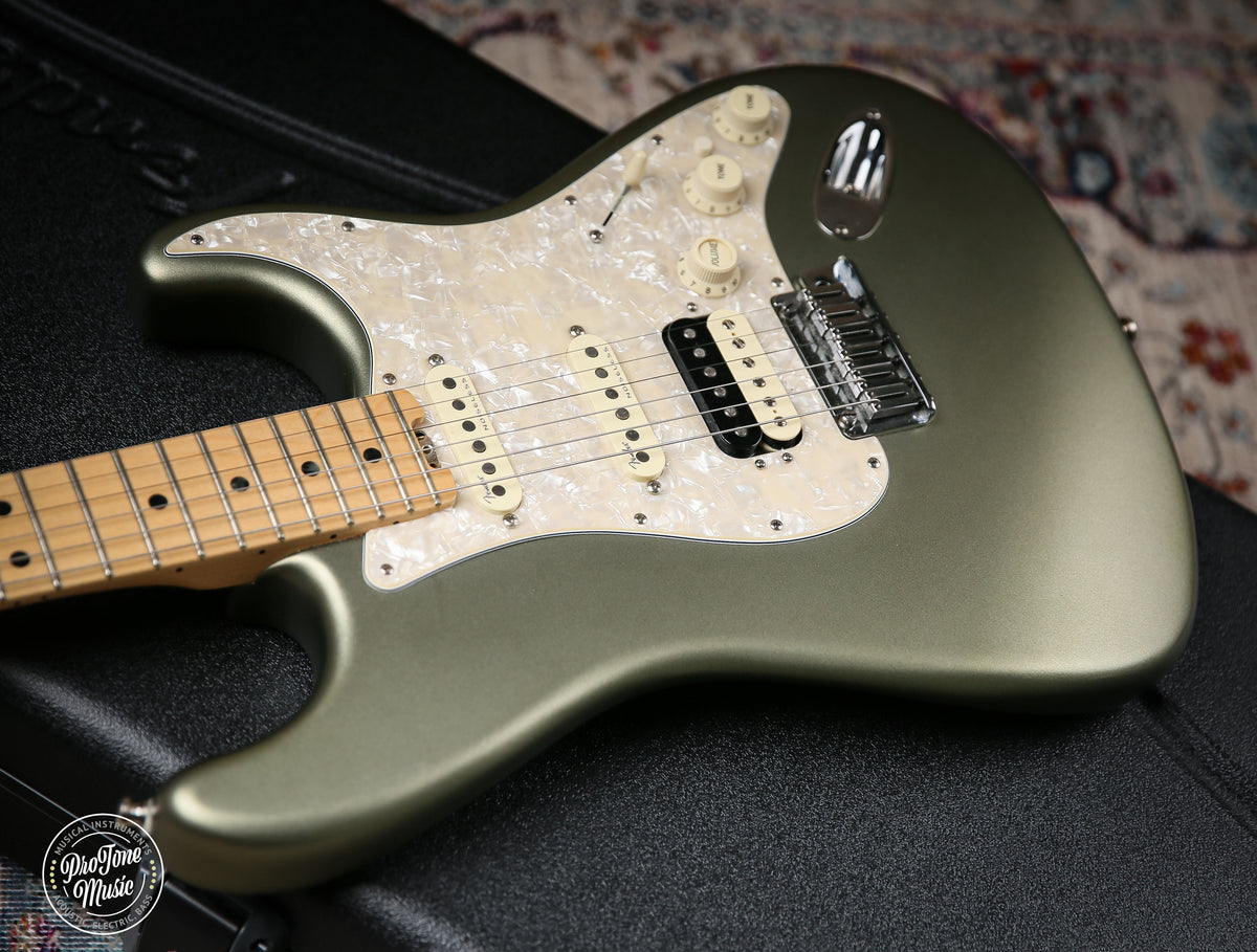 2018 Fender American Elite Stratocaster Satin Jade Pearl
