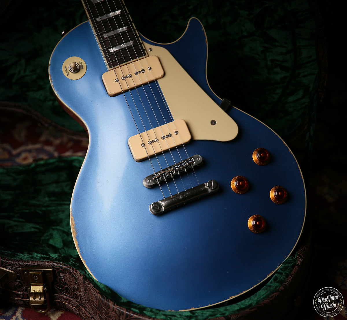 2025 Maybach Lester 60' Aged Pelham Blue