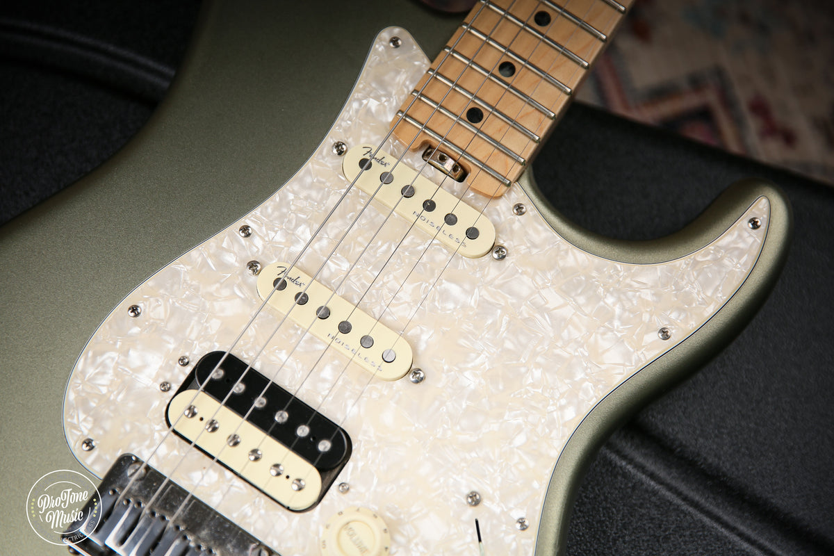 2018 Fender American Elite Stratocaster Satin Jade Pearl