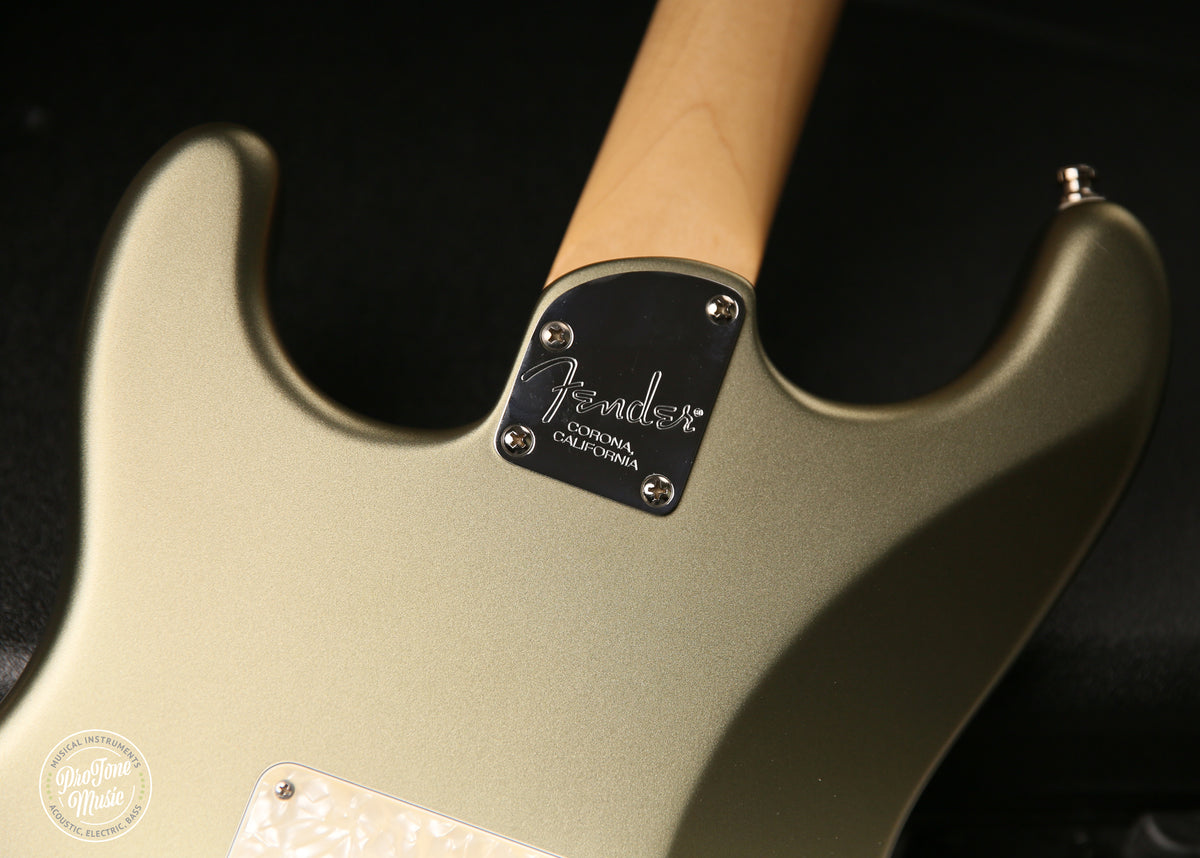 2018 Fender American Elite Stratocaster Satin Jade Pearl