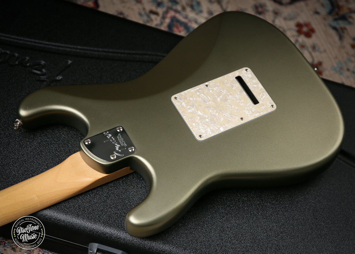 2018 Fender American Elite Stratocaster Satin Jade Pearl