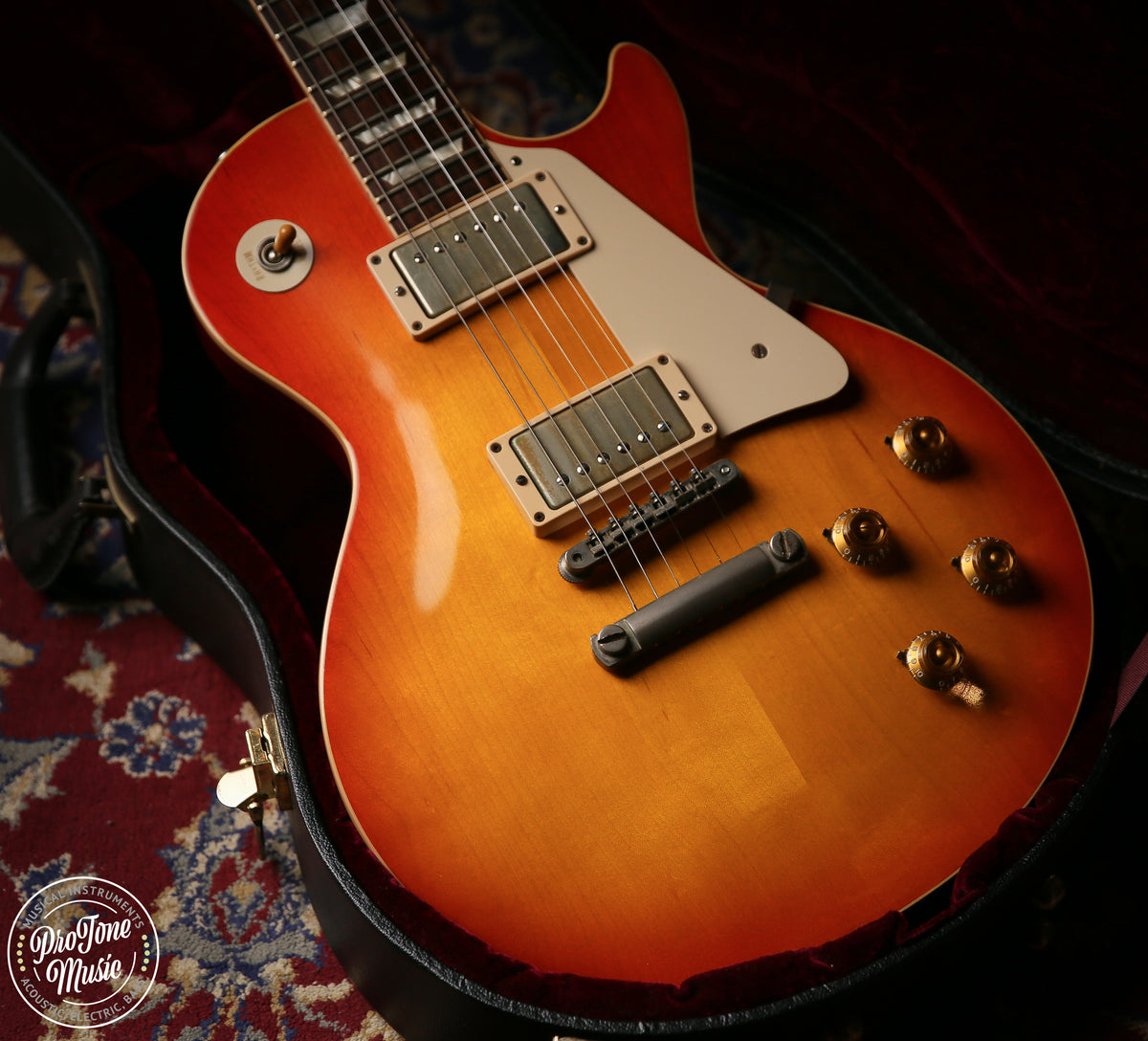 Gibson USA Custom Shop 58' R8 Reissue Les Paul Washed Cherry Sunburst