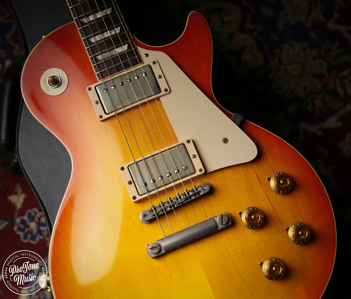 Gibson USA Custom Shop 58' R8 Reissue Les Paul Washed Cherry Sunburst