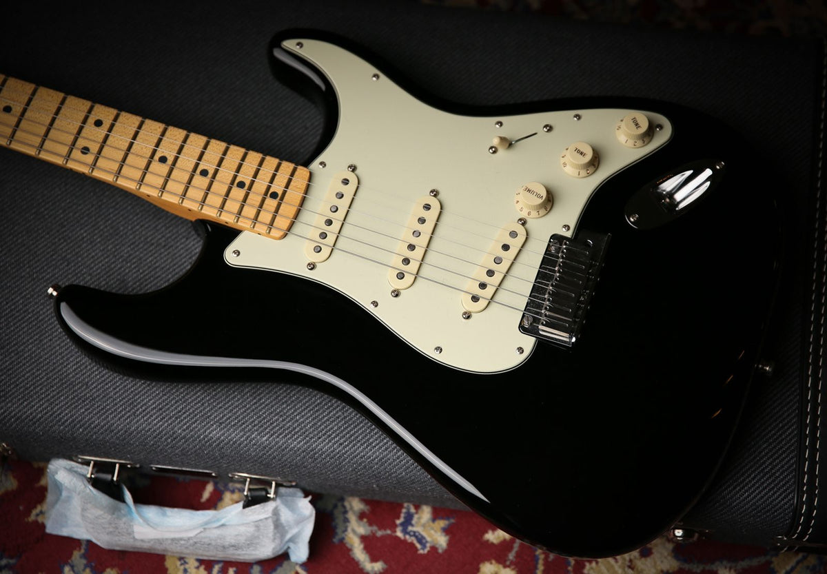 2018 Fender USA The Edge Stratocaster Signature Model Black