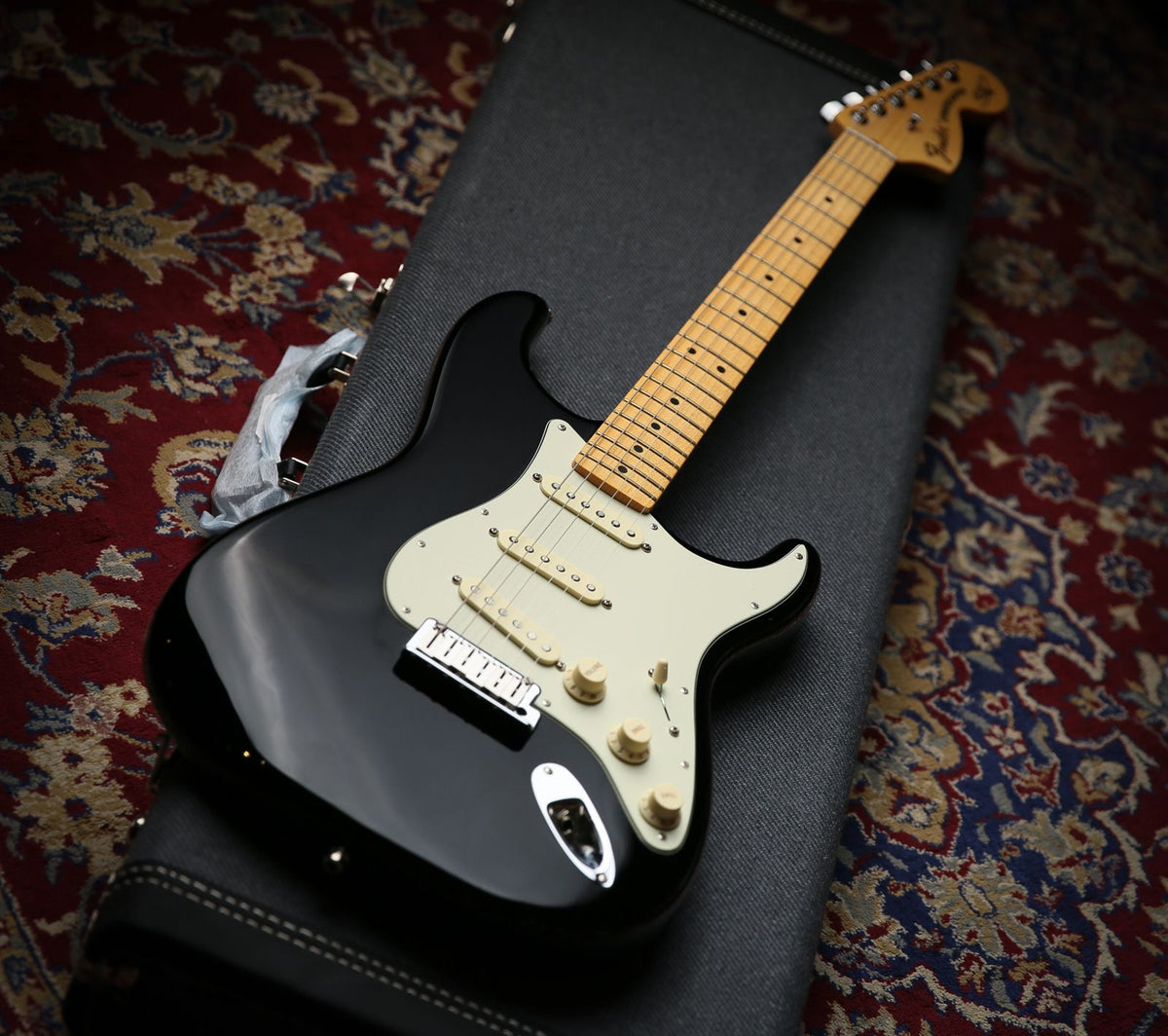 2018 Fender USA The Edge Stratocaster Signature Model Black