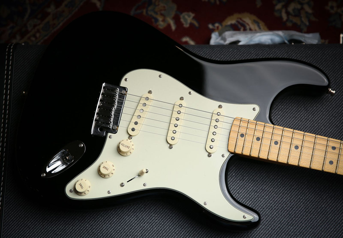 2018 Fender USA The Edge Stratocaster Signature Model Black