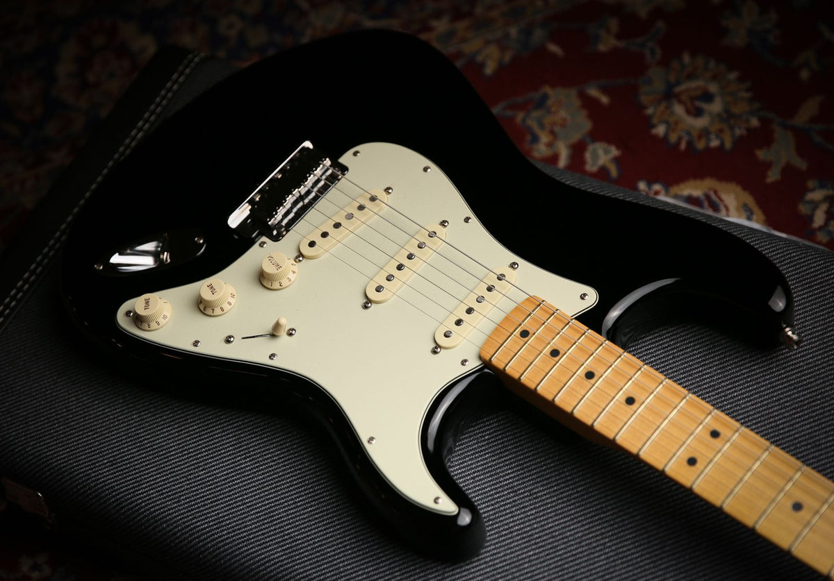 2018 Fender USA The Edge Stratocaster Signature Model Black